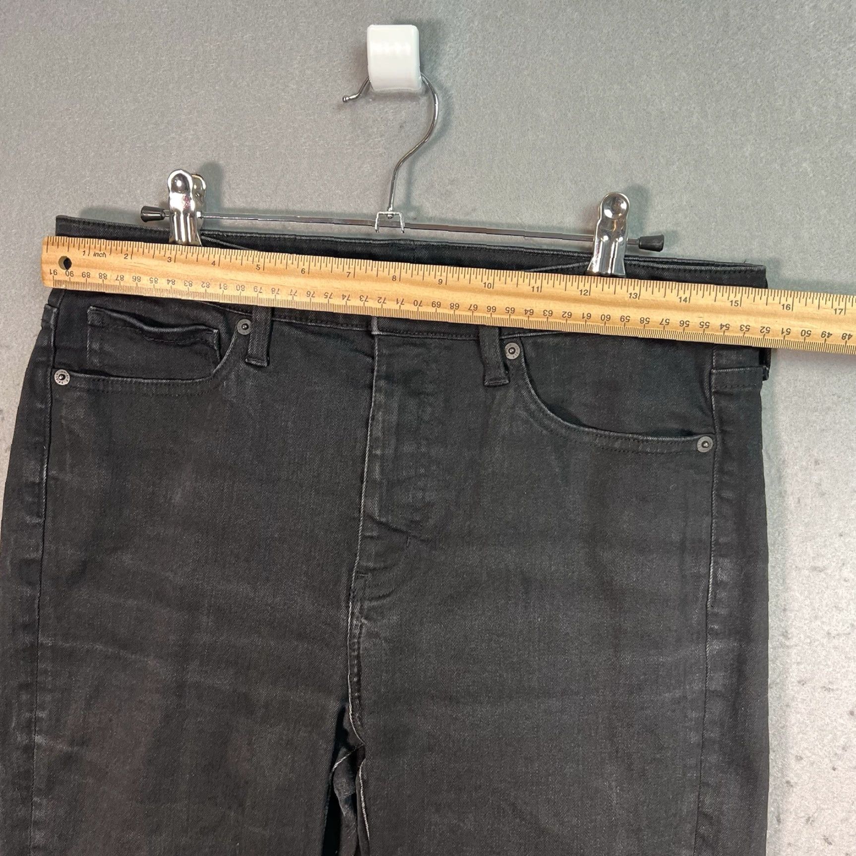 Uniqlo VINTAGE Uniqlo Jeans Womens 29 Black Dark Wash Skinny Fit Straight Leg High Rise Jeans Womens 29 Black Dark Wash Straight Jeans Mens? Size 30" / US 8 / IT 44 - 3 Thumbnail