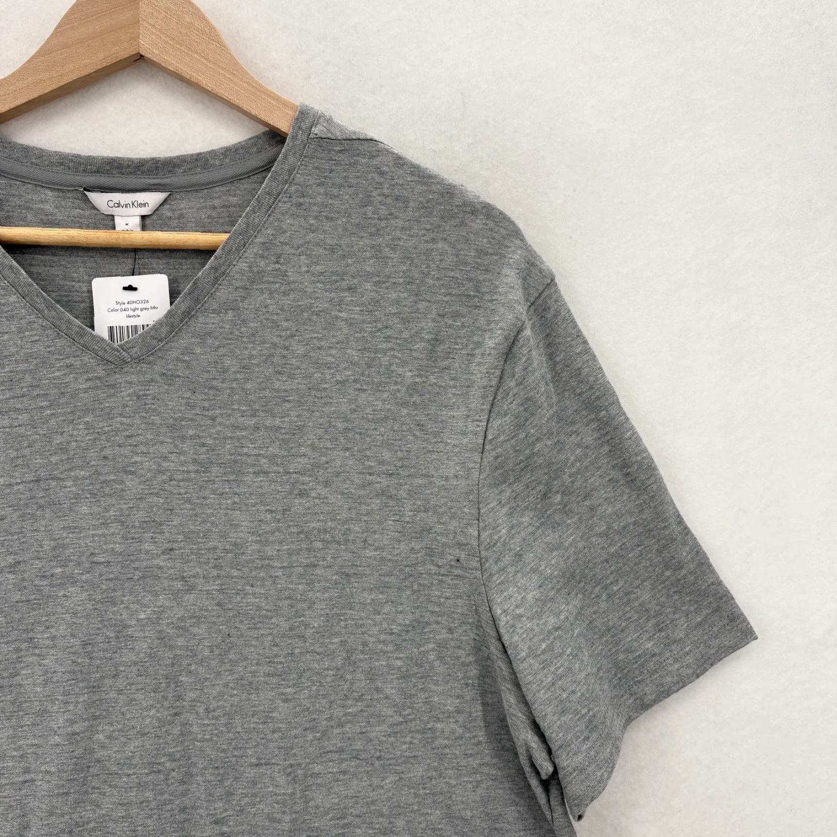 Calvin Klein Calvin Klein Shirt Mens Medium Gray Cotton V-Neck Short Sleeve Soft Tee Classic Size US M / EU 48-50 / 2 - 2 Thumbnail