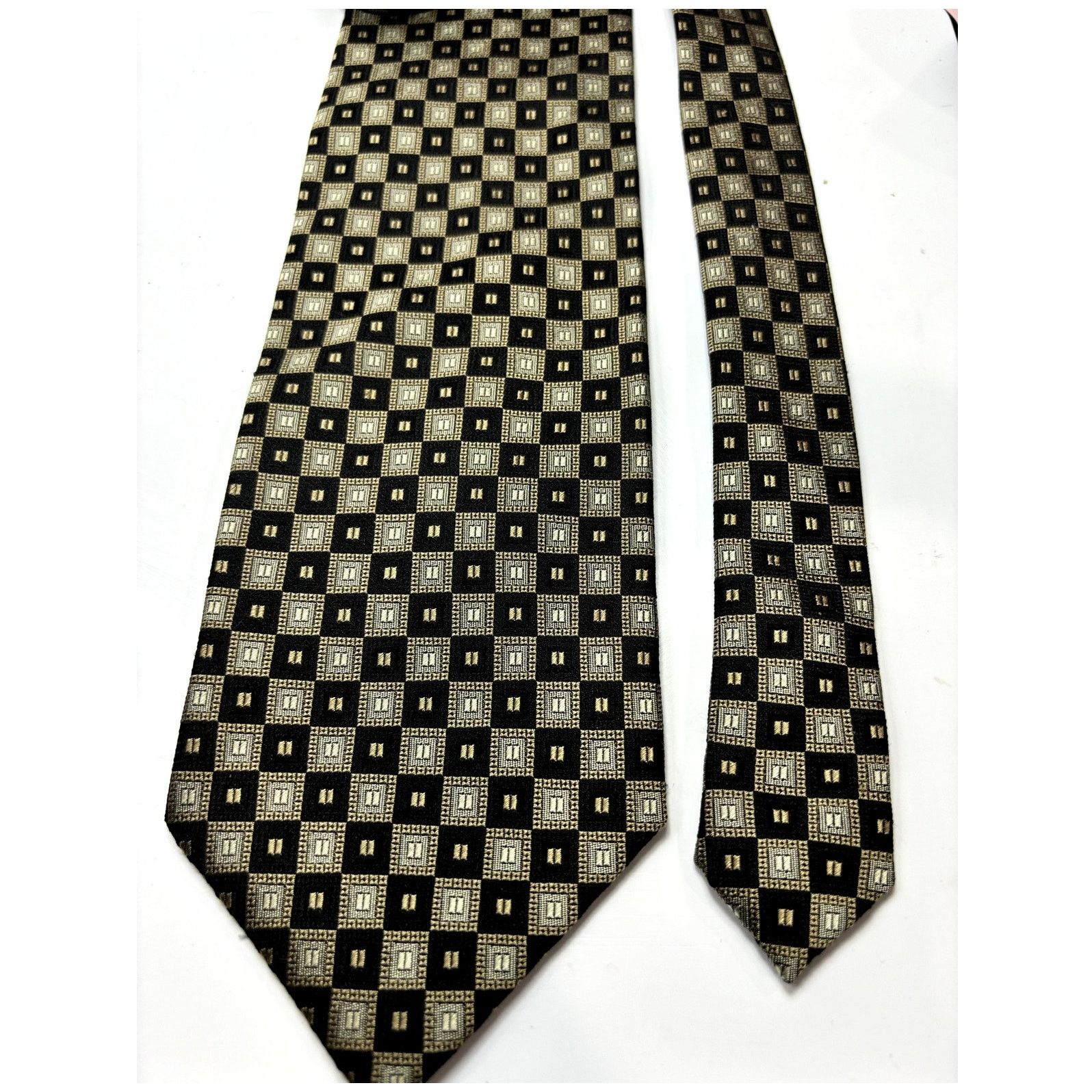 Other FOGGIA 100% Silk Hand-Made Black. & Tan Pattern Neck Tie Size ONE SIZE - 3 Thumbnail