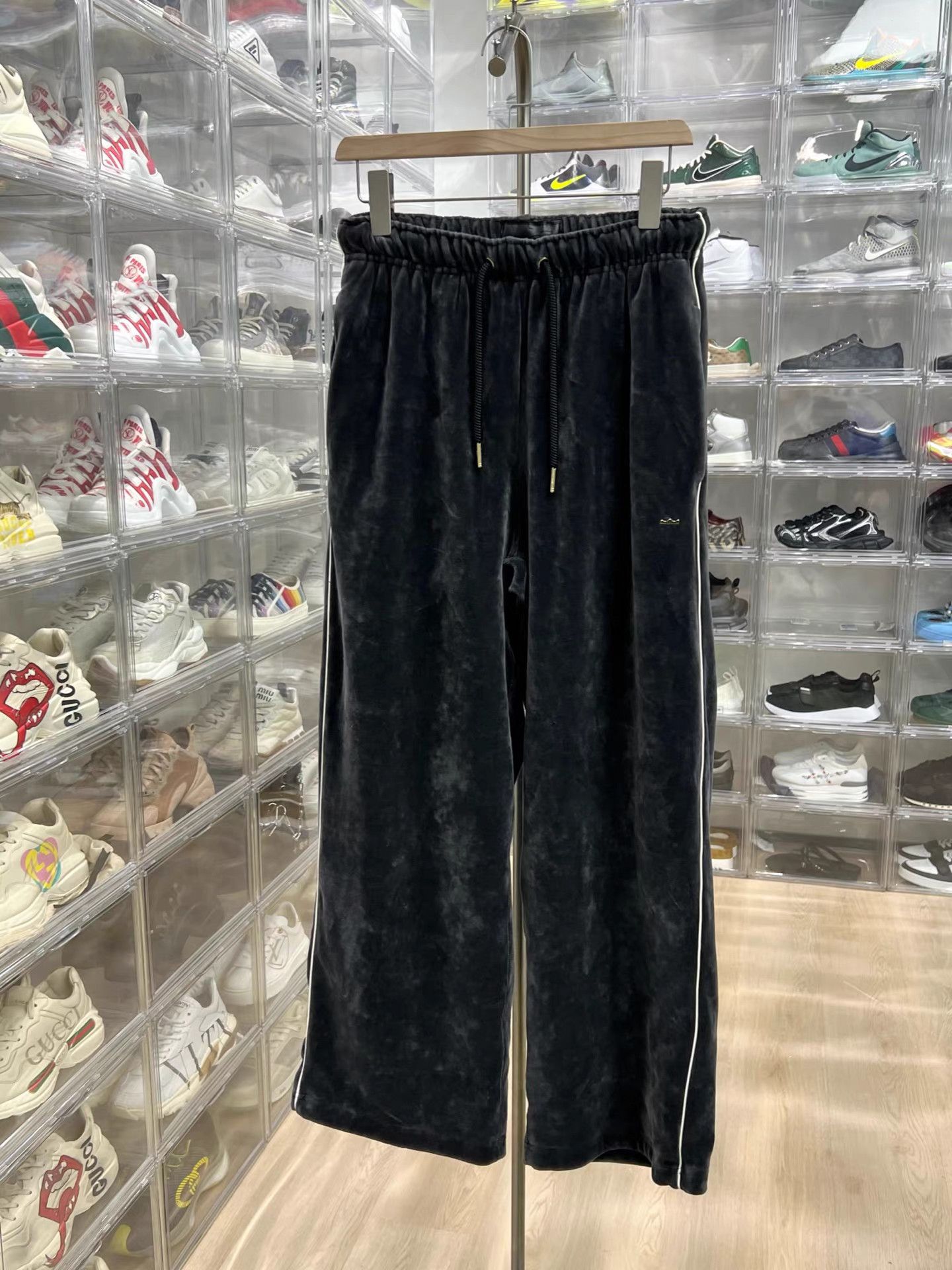 Nike NIKE LeBron Velour Casual Pants K15 Size US 31 - 1 Thumbnail