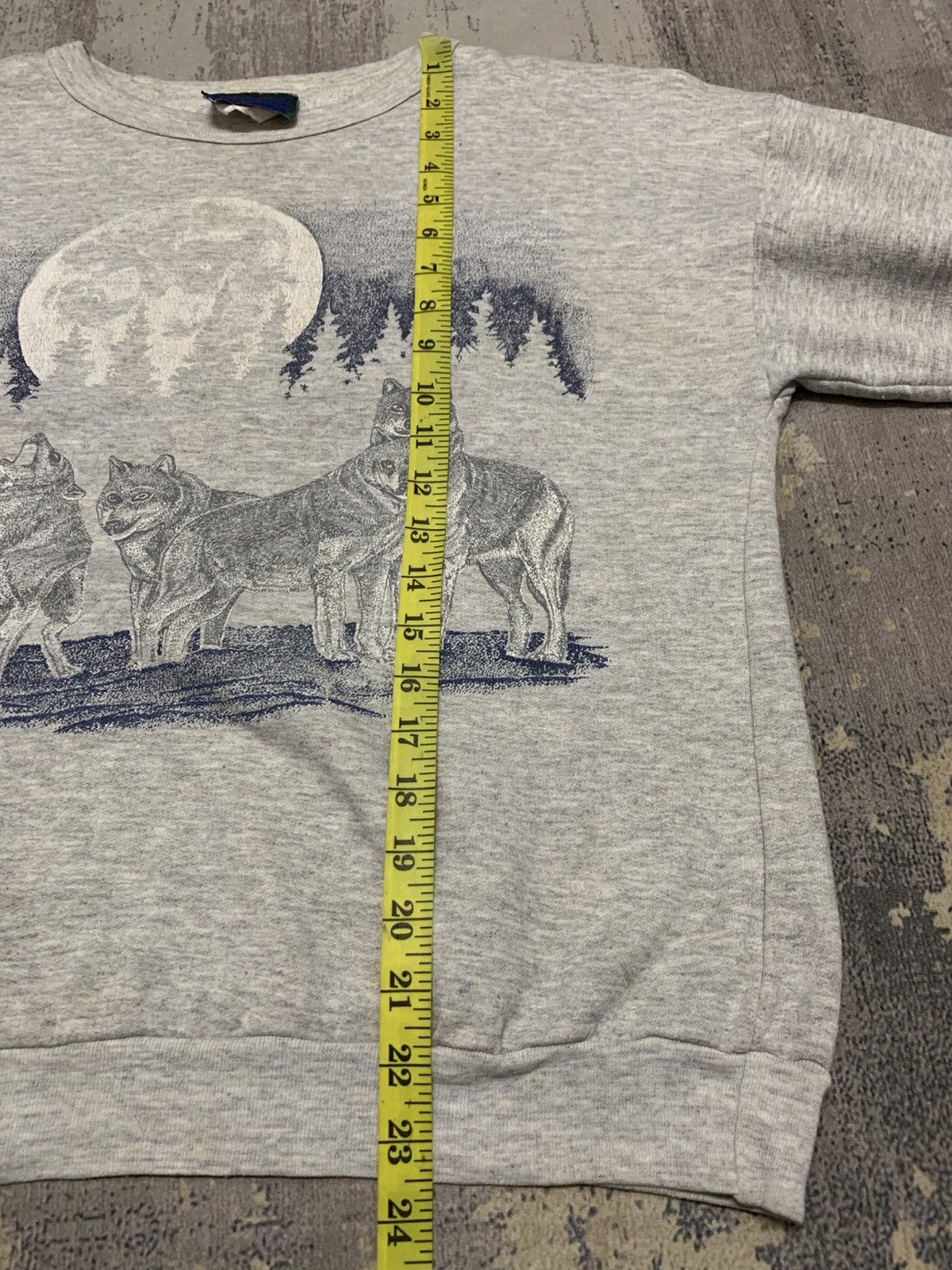 Vintage Vintage 90s Wolf Pack Graphic Crewneck Sweatshirt Size US M / EU 48-50 / 2 - 9 Thumbnail