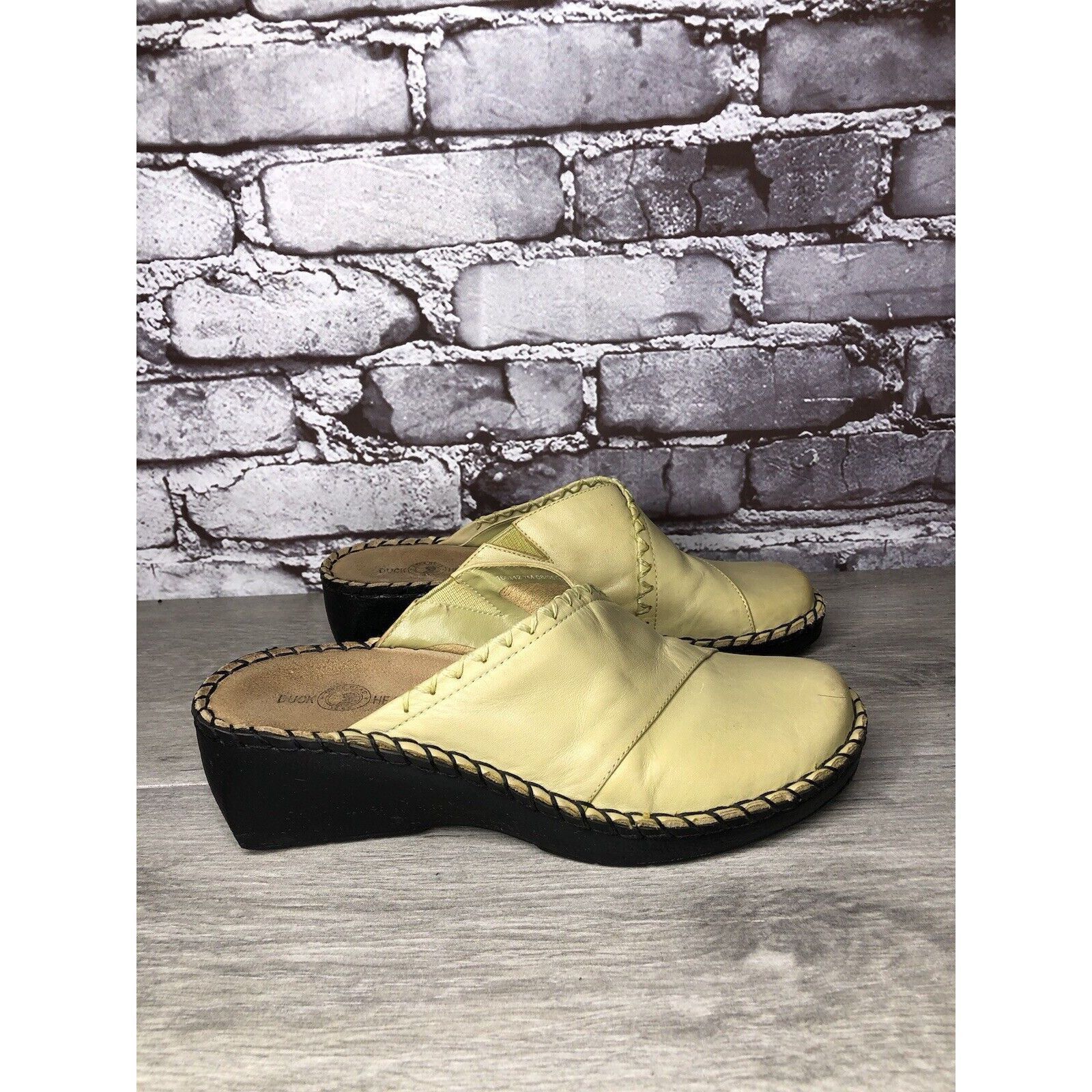 Duck Head Duckhead Yellow Leather Slip On Comfort Wedge Clogs Shoes Wo Size US 7 / IT 37 - 21 Thumbnail