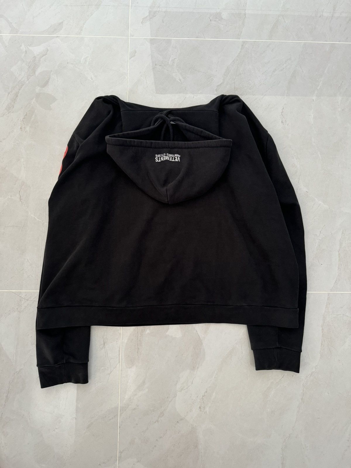 Vetements Vetements Coming Soon Titanic Hoodie Sz.. SThick Version Size US S / EU 44-46 / 1 - 11 Thumbnail