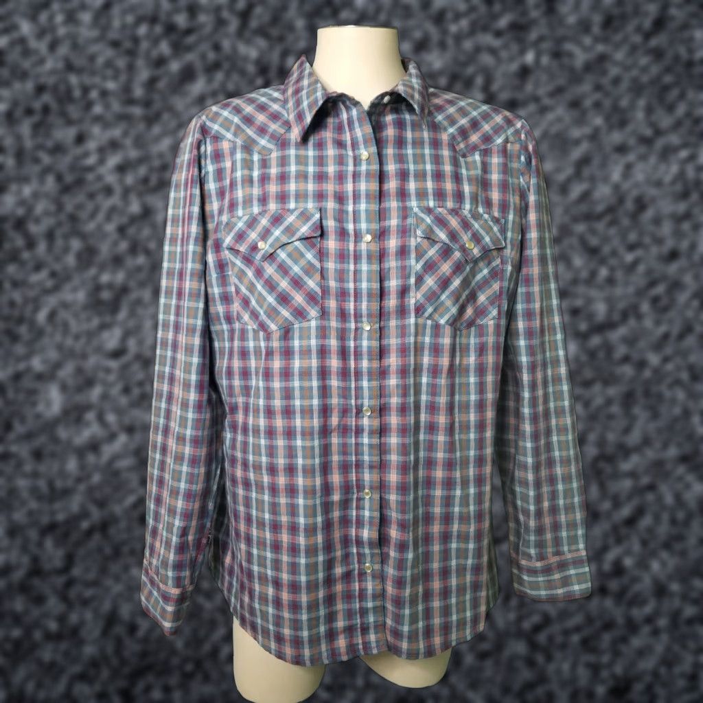 Wrangler WRANCHER BY WRANGLER Women's XL Pearl Snap Shirt Long Sleeve Western Plaid Blue Pink Casual Slim Fit Womens XL Pearl Snap Button-Up Shirt Size XL / US 12-14 / IT 48-50 - 1 Thumbnail