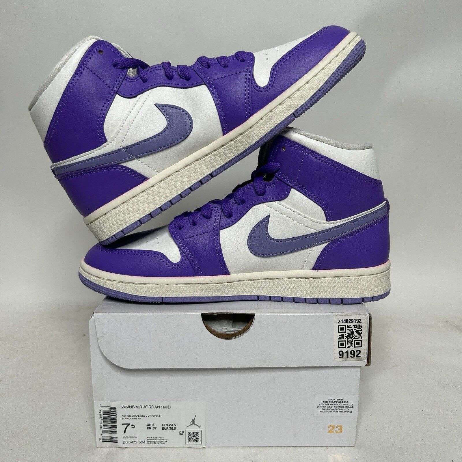 Nike Nike Shoes Air Jordan 1 Mid Retro WMNS “Action Grape” 2024 Size US 7.5 / IT 37.5 - 3 Thumbnail