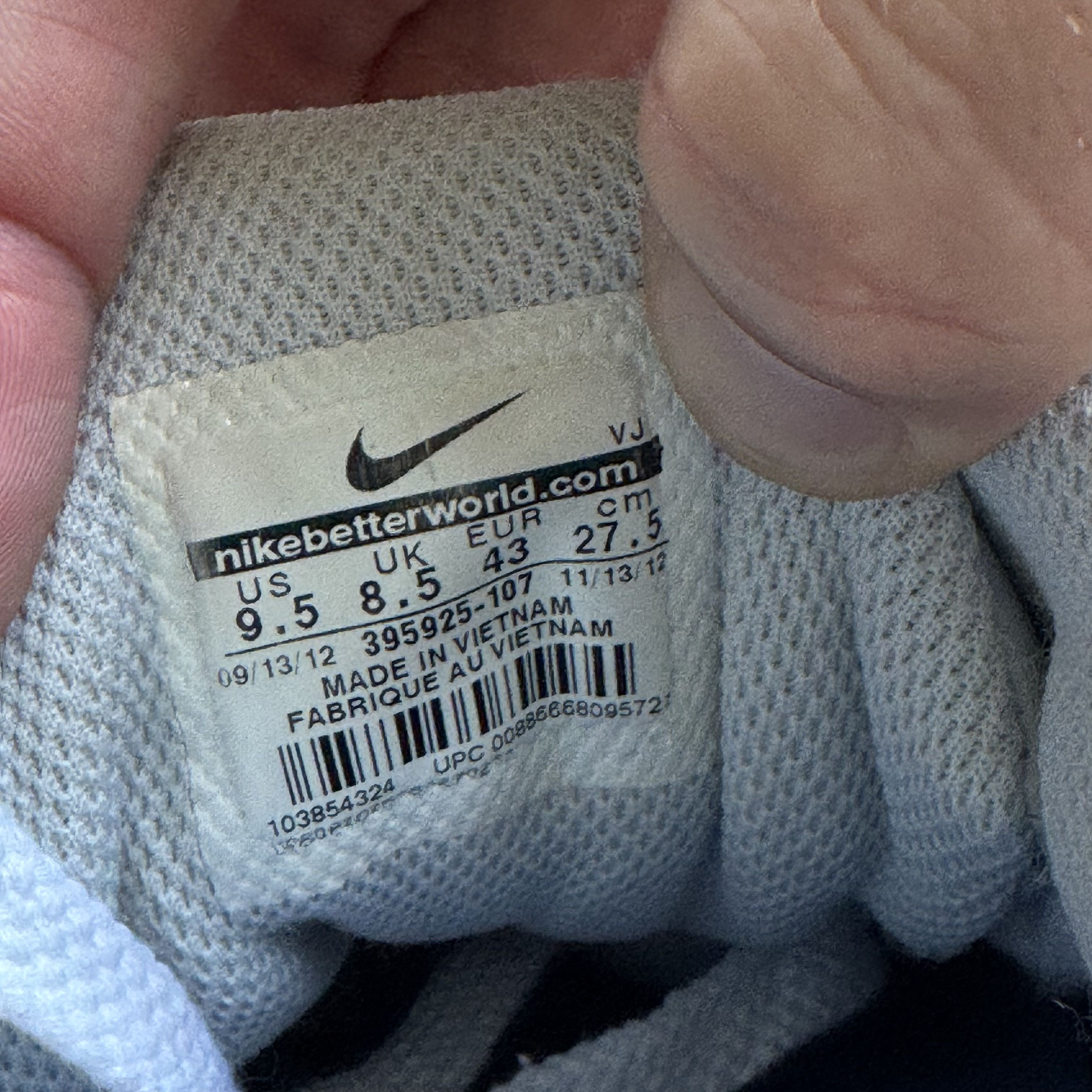 Nike Nike Air Max Torch 5 Size US 9.5 / EU 42-43 - 7 Thumbnail