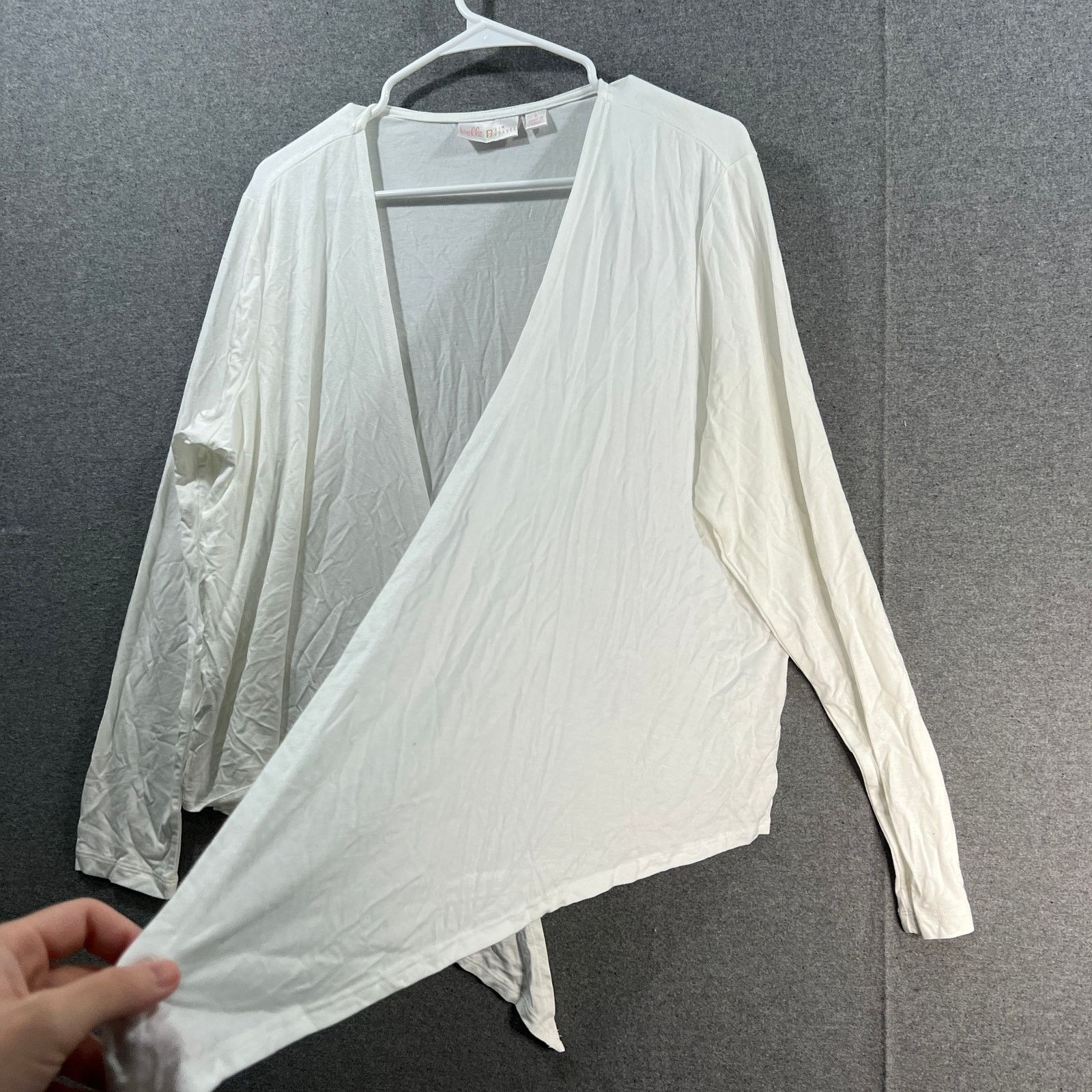 Other Belle by Kim Gravel Rayon Spandex Shrug White Size Small Size S / US 4 / IT 40 - 8 Thumbnail