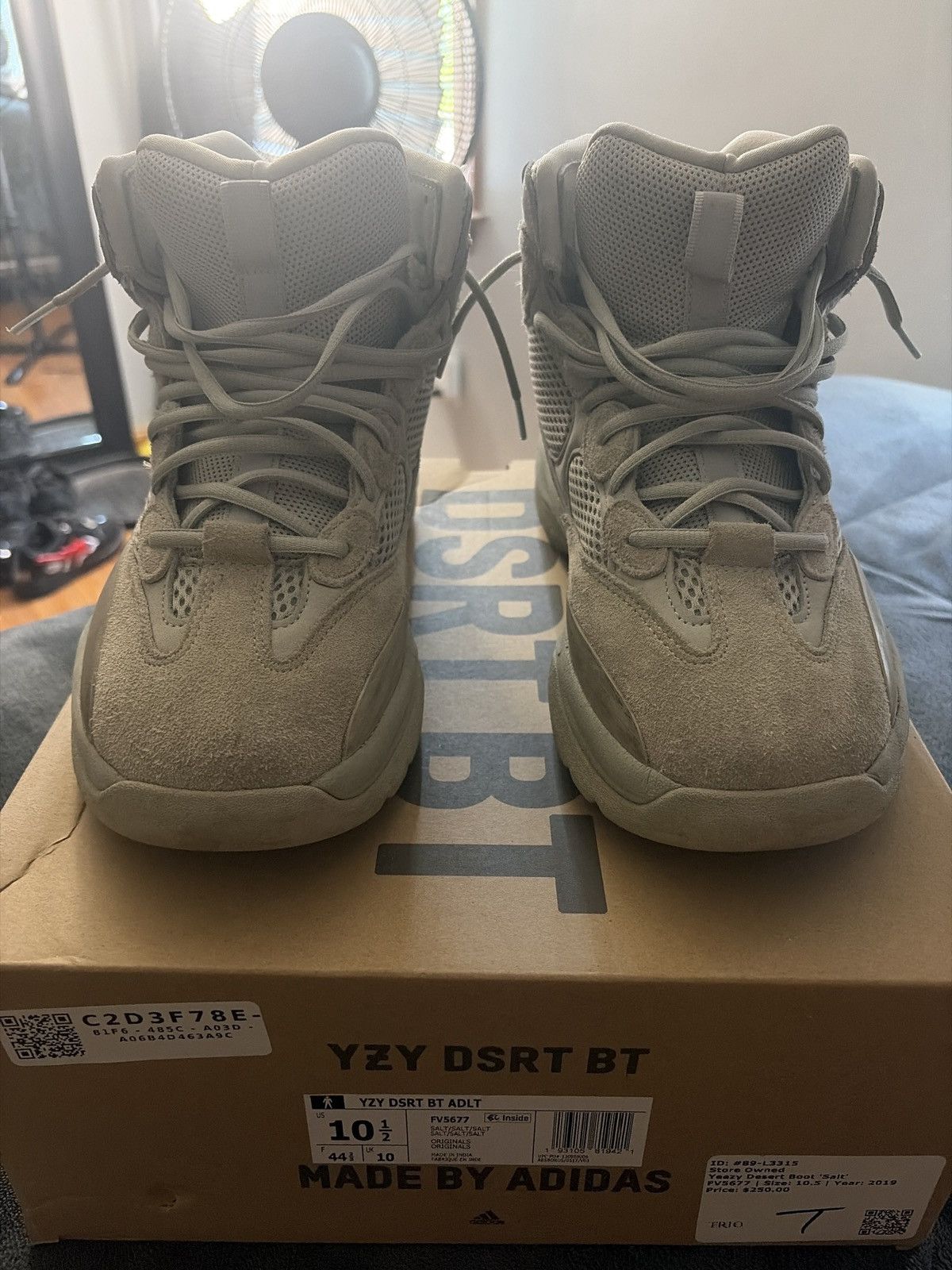 Yeezy Salt Yeezy Desert Boot Size US 10.5 / EU 43-44 - 1 Thumbnail