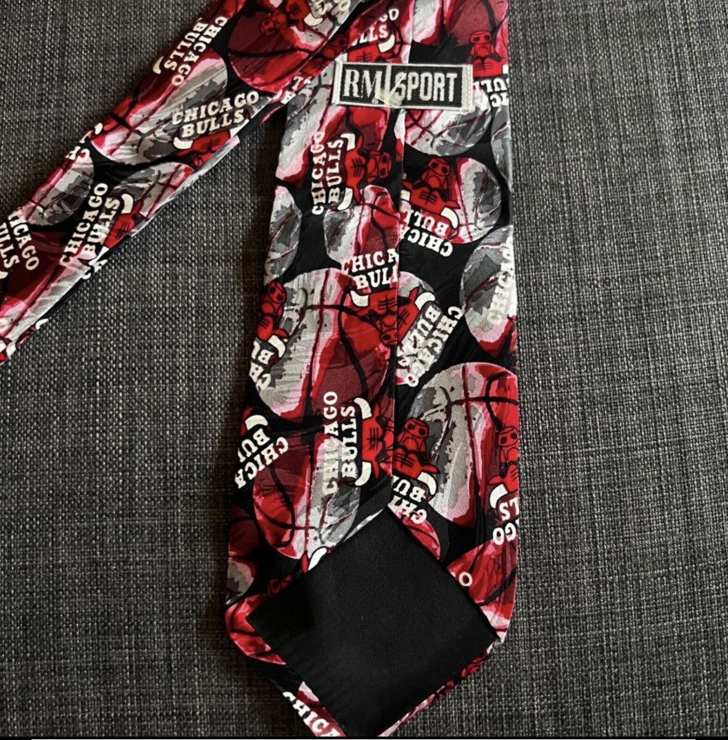 Vintage Vintage RMSport Chicago Bulls Tie NBA Basketball Silk Size ONE SIZE - 2 Thumbnail
