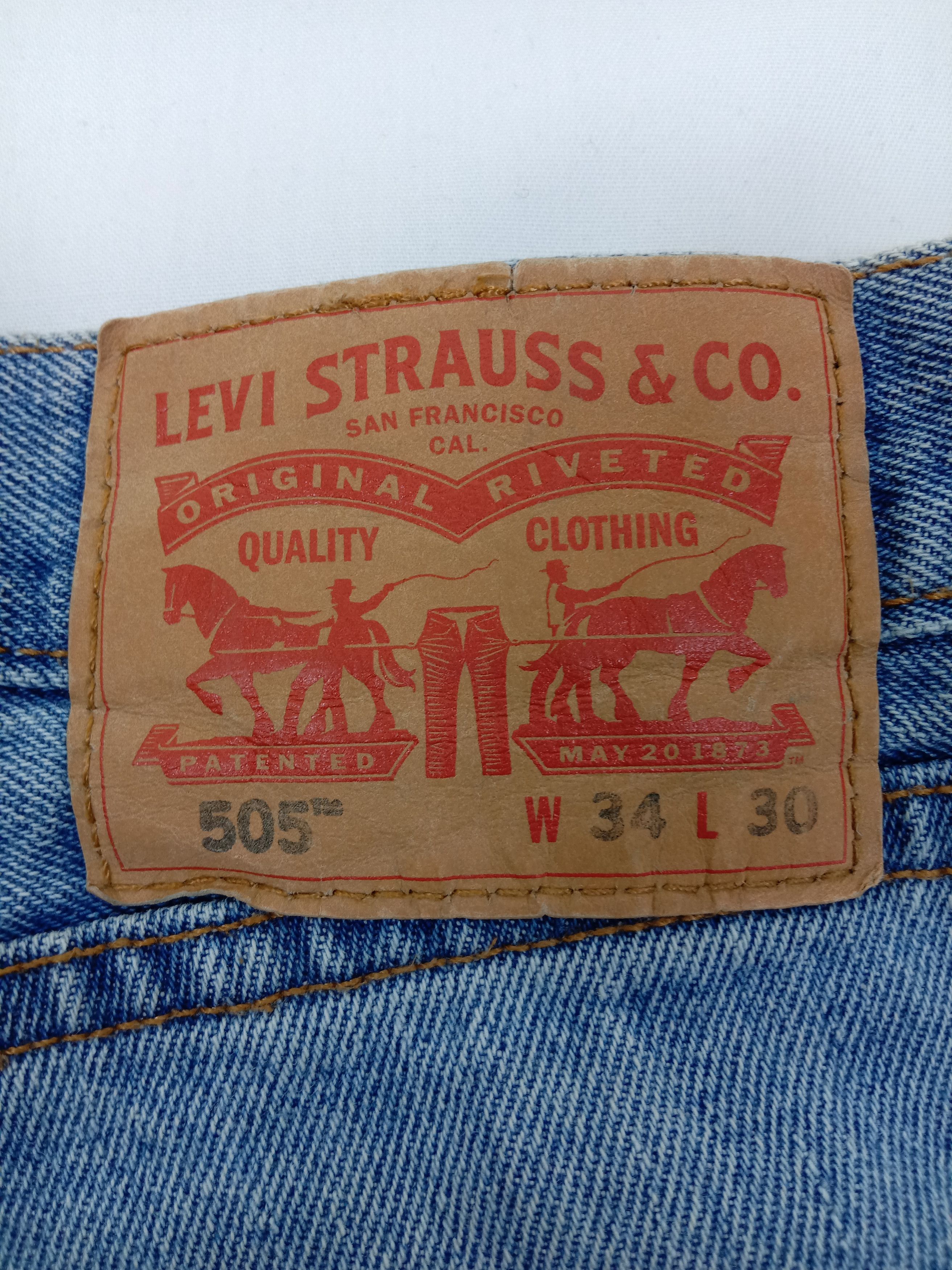Levi's Vintage Levi’s 505 Jeans Blue Wash Regular Fit Denim Size US 34 / EU 50 - 15 Thumbnail