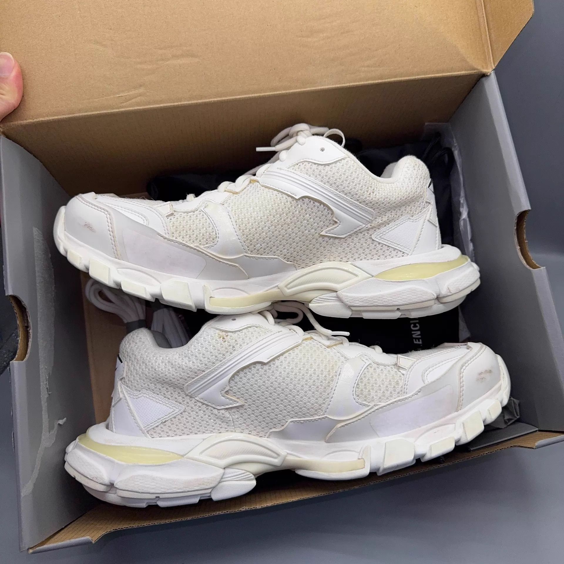 Balenciaga Balenciaga Track 3.0 White Distressed Men's Sneakers Size US 11 / EU 44 - 5 Thumbnail