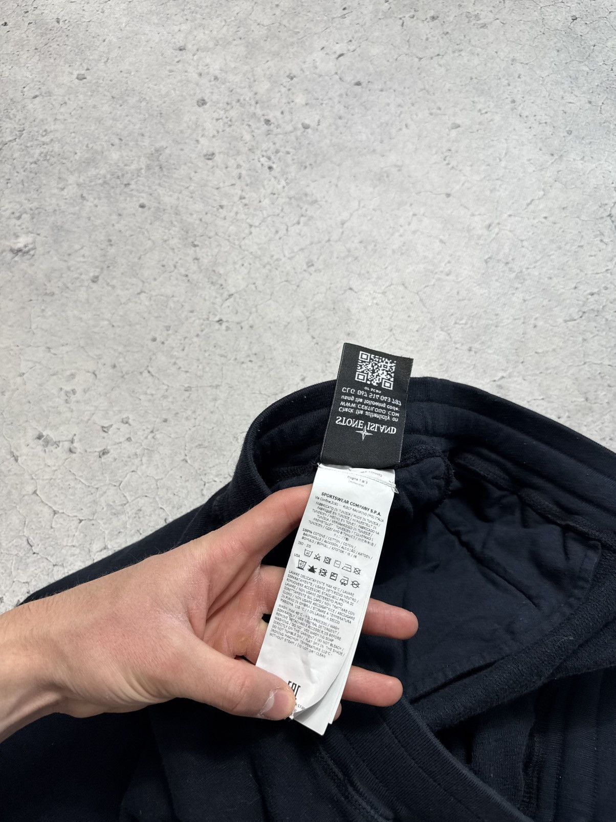 Stone Island Stone Island Luxury Cargo Shorts Hype Rare Casual Size M Size US 32 / EU 48 - 14 Thumbnail