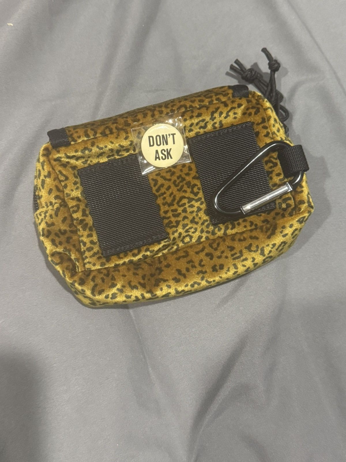 Supreme Supreme FW25 Velvet mini pouch “Tan Leopard” Size ONE SIZE - 6 Thumbnail