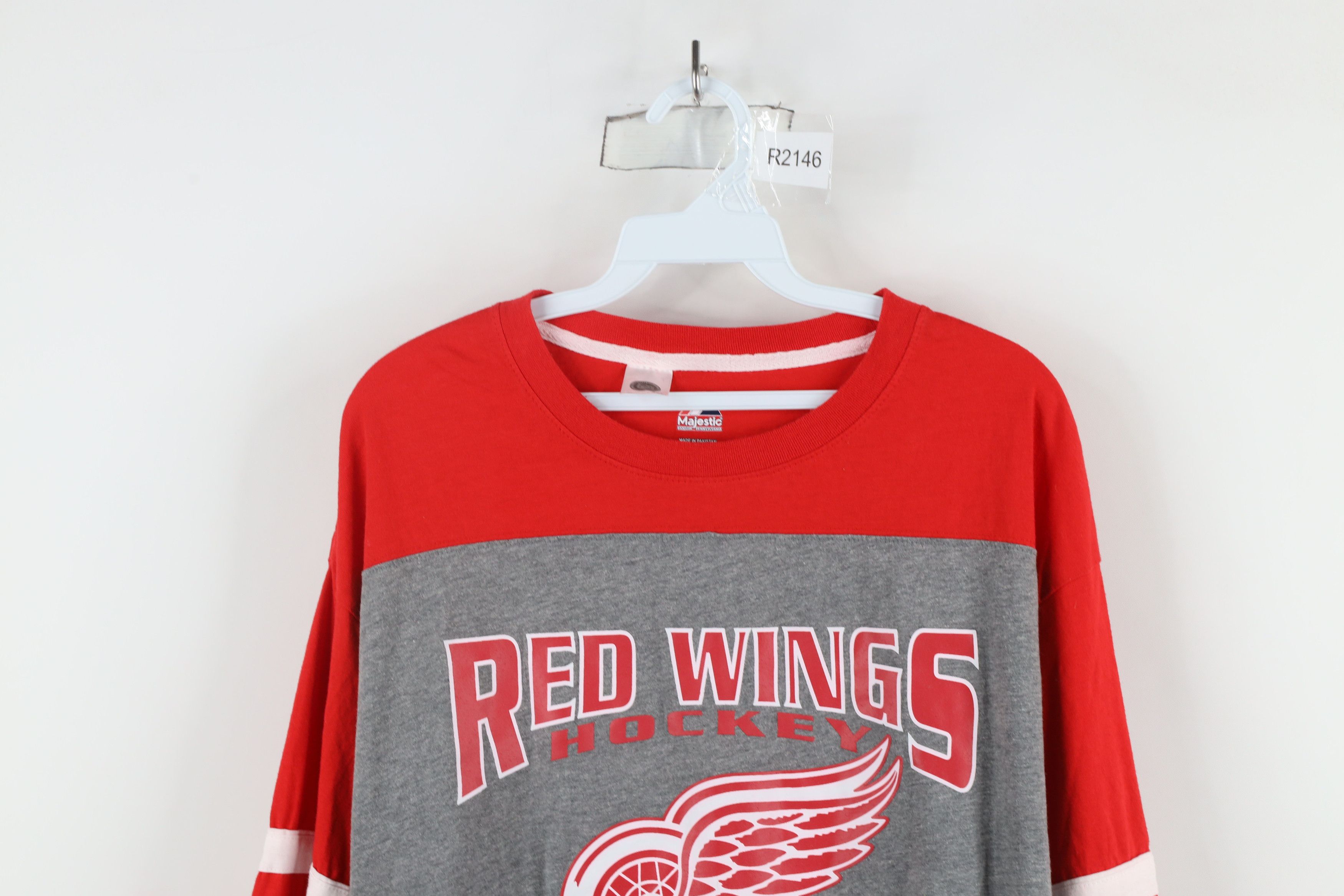 Majestic × Vintage Vintage Majestic Red Wings Hockey Long Sleeve T-Shirt Size US XXL / EU 58 / 5 - 2 Thumbnail
