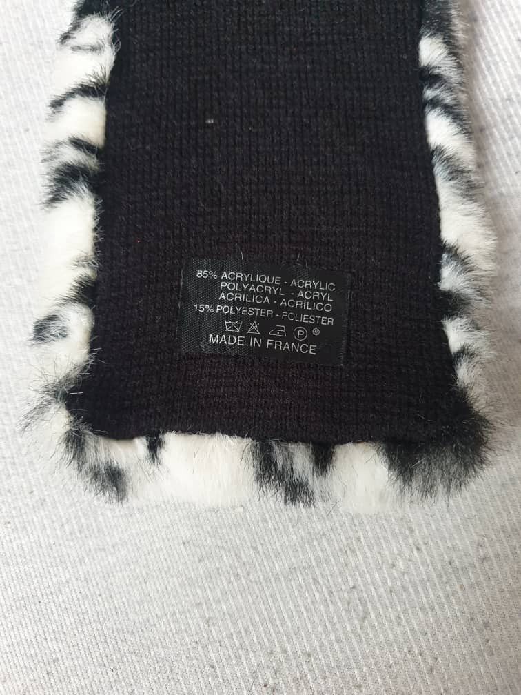 Japanese Brand Unnamed Zebra design Made in France neck warmer Size ONE SIZE - 7 Thumbnail