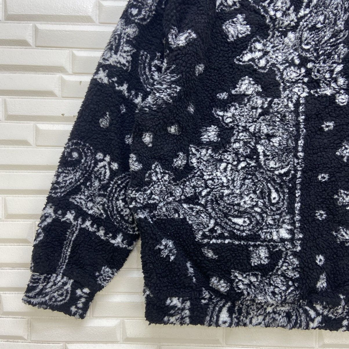Japanese Brand Tyghus Paisley Art Sherpa Half Zipper Oversize Loose Jacket Size US L / EU 52-54 / 3 - 12 Thumbnail