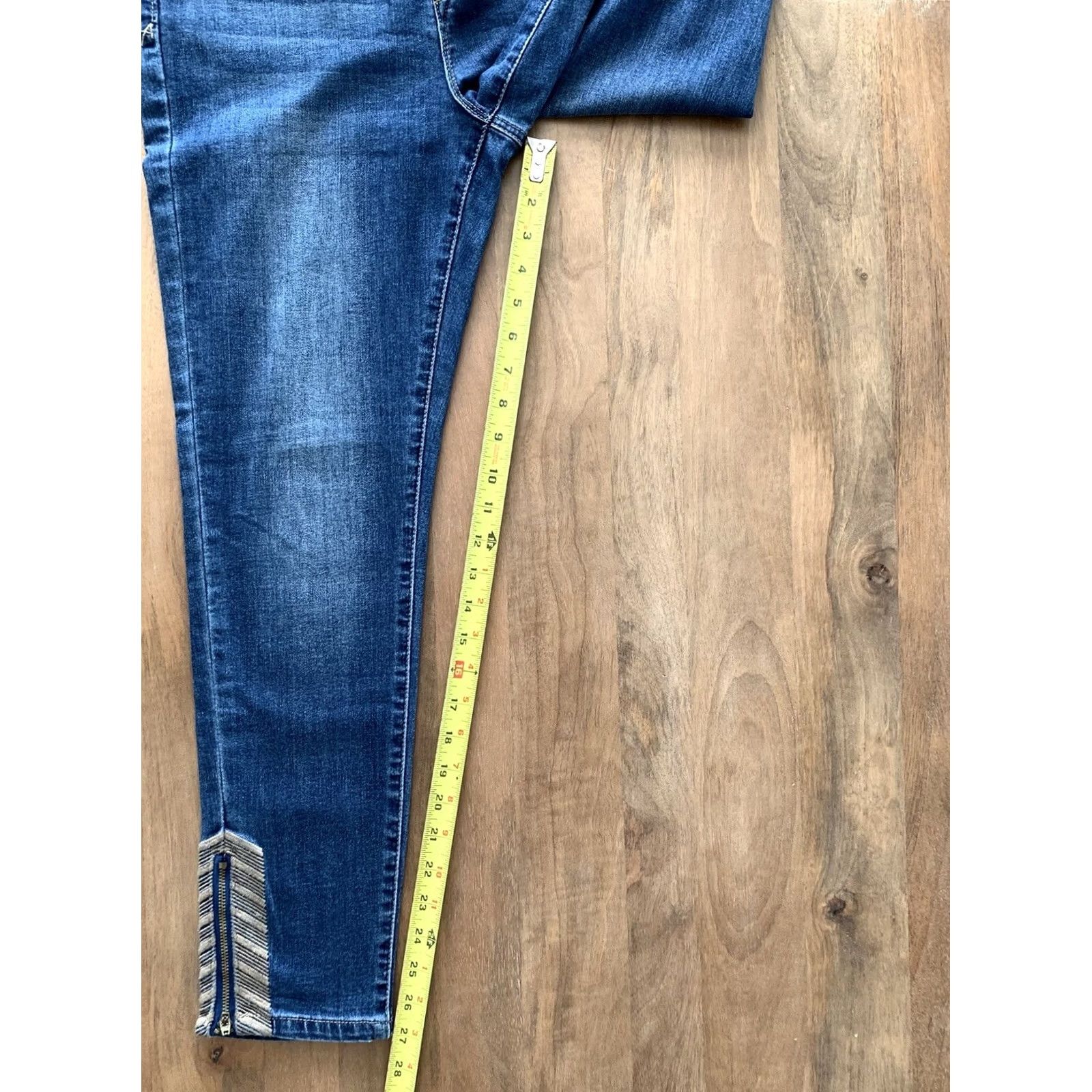 Anne Klein Anne Klein Jeans Women’s 30x27 Skinny Ankle Zip Denim Blue Medium Wash Regular Rise 27 In Inseam Size 30" / US 8 / IT 44 - 8 Thumbnail