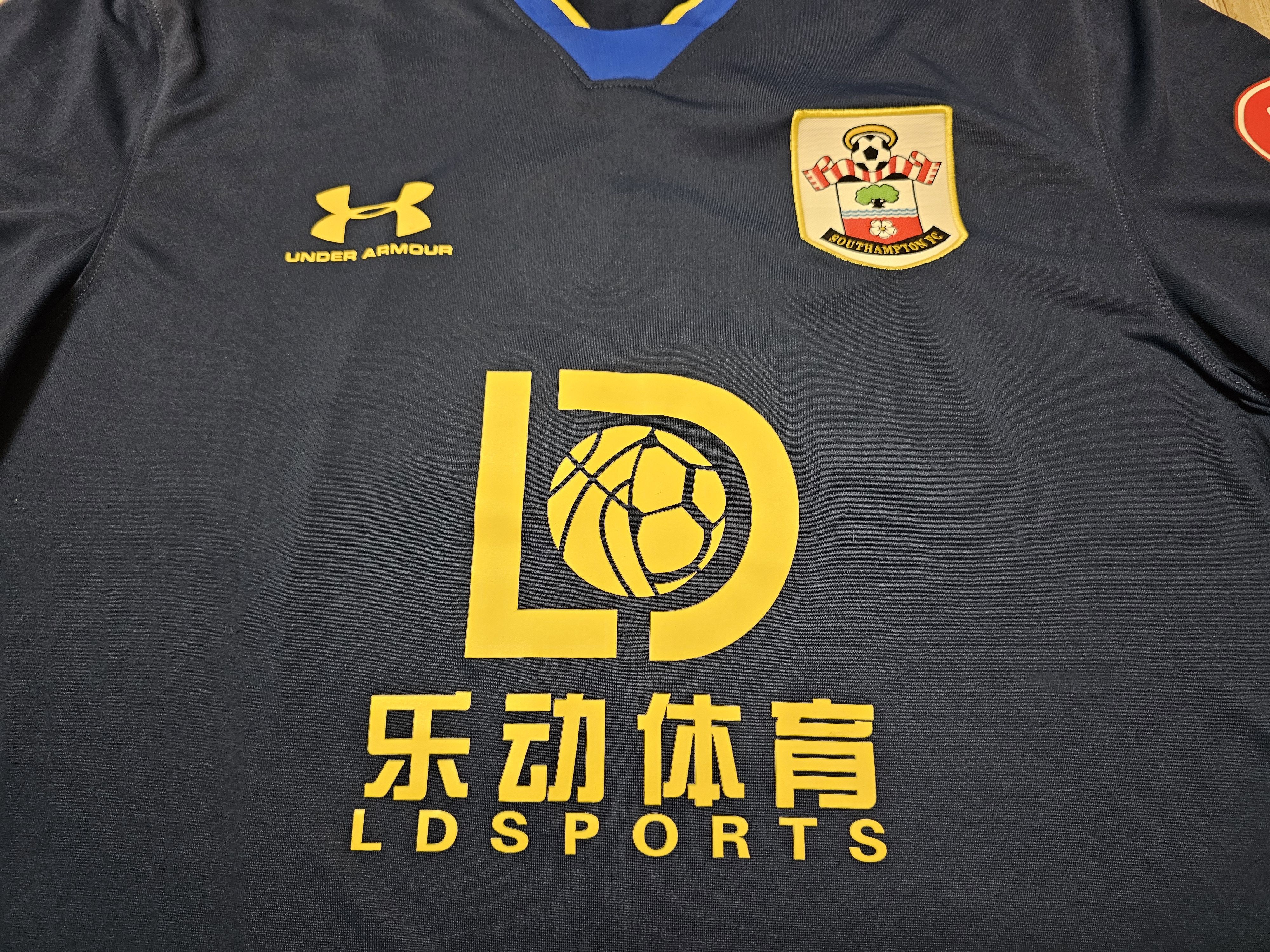 Under Armour SOUTHAMPTON 2021 AWAY WARD-PROWSE FOOTBALL SOCCER JERSEY Size US L / EU 52-54 / 3 - 3 Thumbnail
