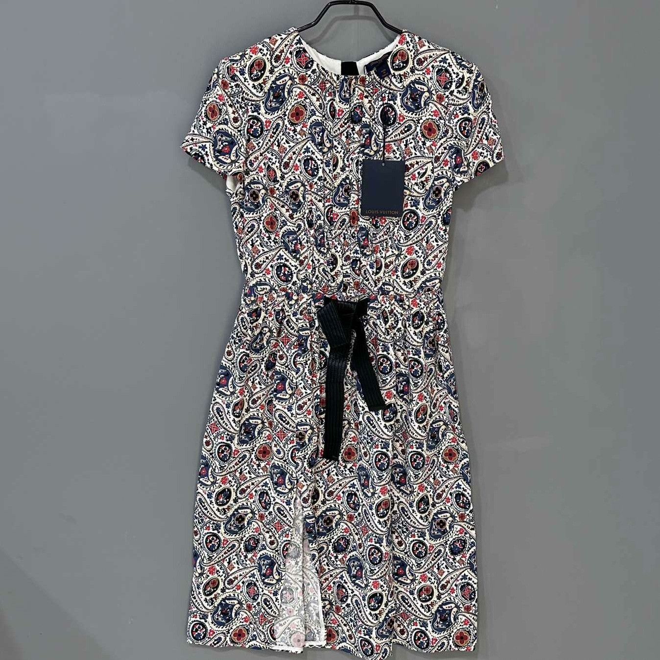 Louis Vuitton Louis Vuitton Floral Silk Dress Size XXS / US 00 / IT 34 - 1 Thumbnail