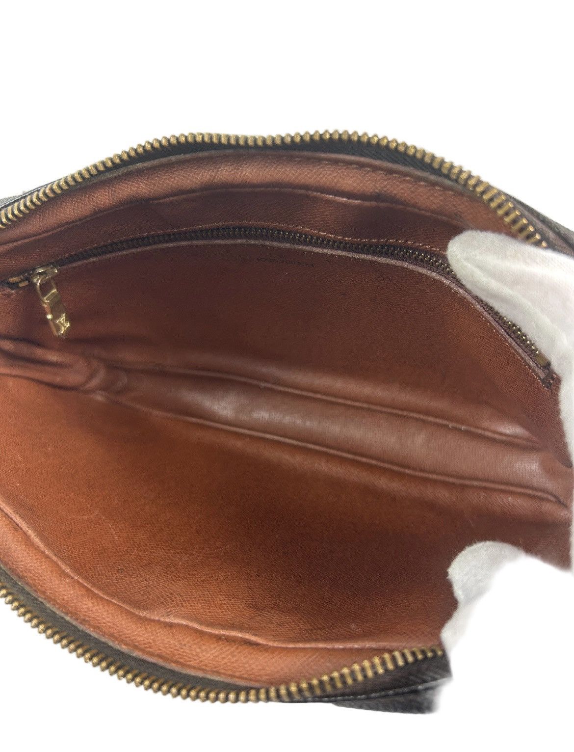 Louis Vuitton Louis Vuitton Monogram Toiletry Bag Size ONE SIZE - 5 Thumbnail