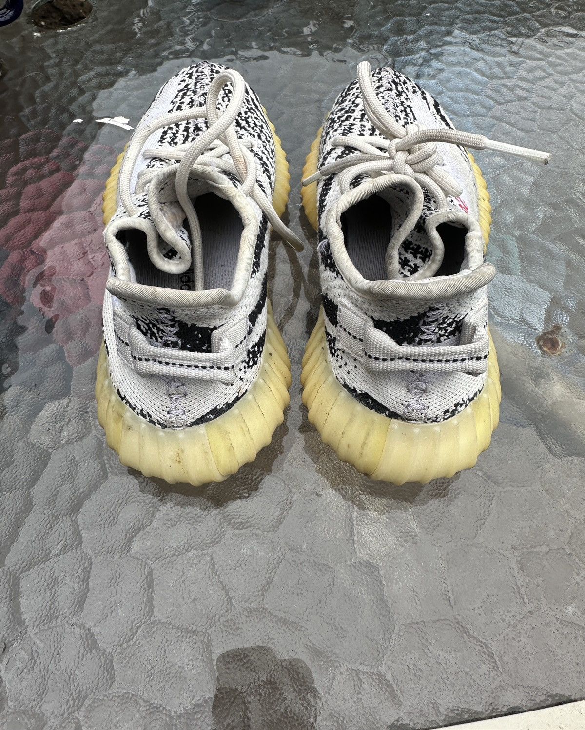 Adidas × Kanye West adidas Yeezy Boost 350 V2 Zebra Size US 6 / EU 39 - 4 Thumbnail