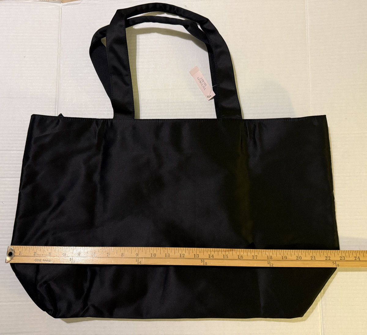 Victoria's Secret Victoria’s Secret Black Rhinestone Fashion Show 2025 Tote Size ONE SIZE - 4 Thumbnail