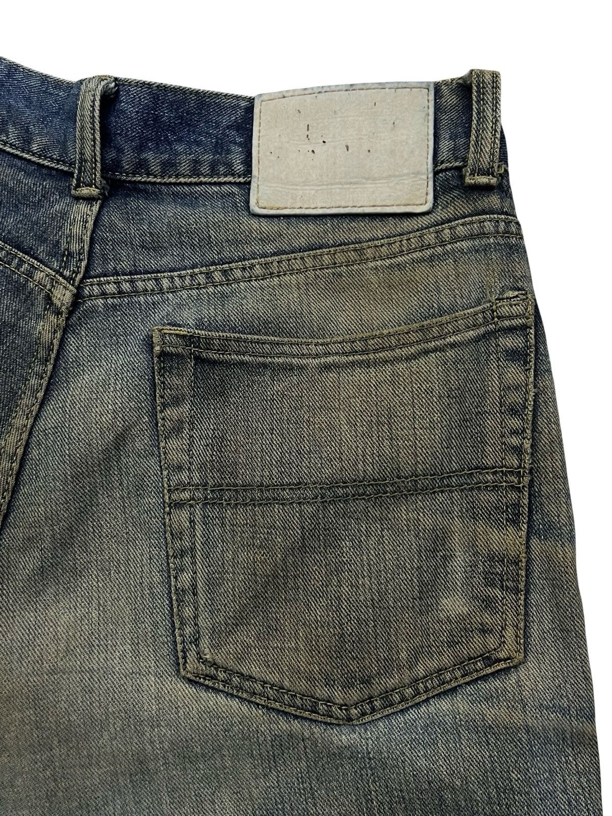 Japanese Brand Vintage Japanese Brand | Faded Mud Wash Distressed Jeans Size US 31 - 8 Thumbnail