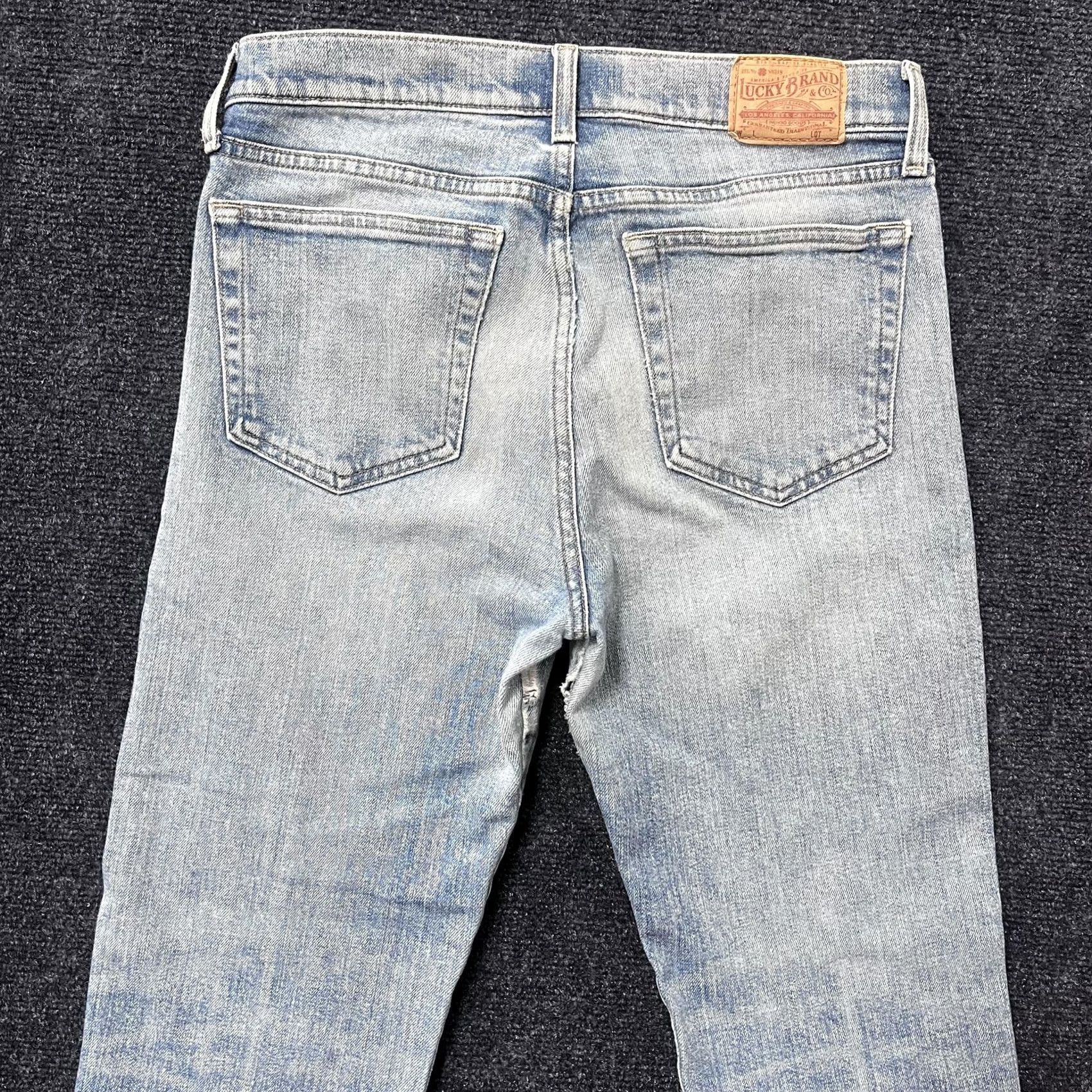 Lucky Brand VINTAGE Lucky Brand Jeans Womens 6 28 Candiani Denim Straight Leg Button Fly Blue Denim Womens Jeans 90s Vintage Shine Womens Size 28" / US 6 / IT 42 - 5 Thumbnail