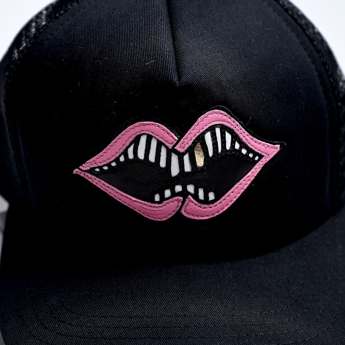 Chrome Hearts CHROME HEARTS MATTY BOY LEATHER CHOMPER LIPS TRUCKER HAT Size ONE SIZE - 3 Thumbnail