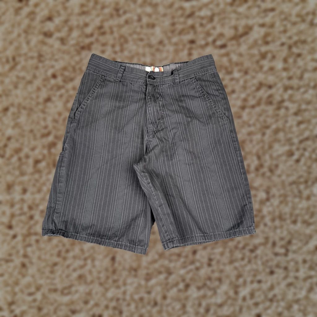 Vintage Op Shorts Mens 32 Gray Striped Canvas Chino Flat Front 10 Inseam Casual Summer Size US 32 / EU 48 - 1 Thumbnail