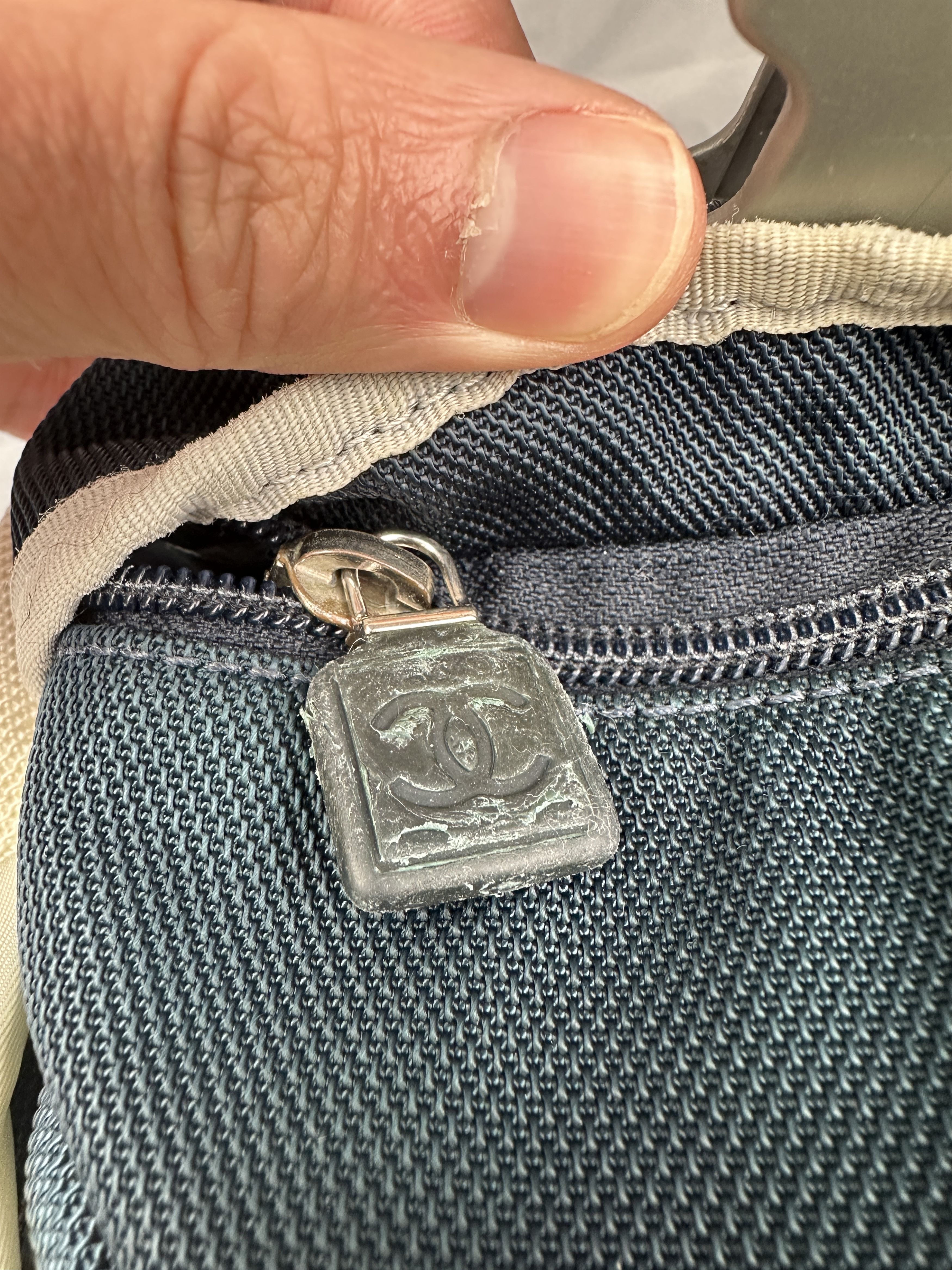 Chanel 2000s Chanel Sport Waist Bag / Fanny Pack Size ONE SIZE - 15 Thumbnail