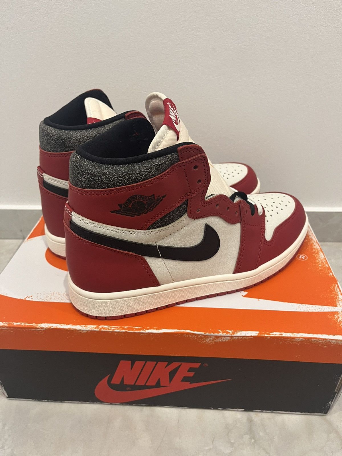 Nike Nike Air Jordan Chicago Size US 8.5 / EU 41-42 - 8 Thumbnail