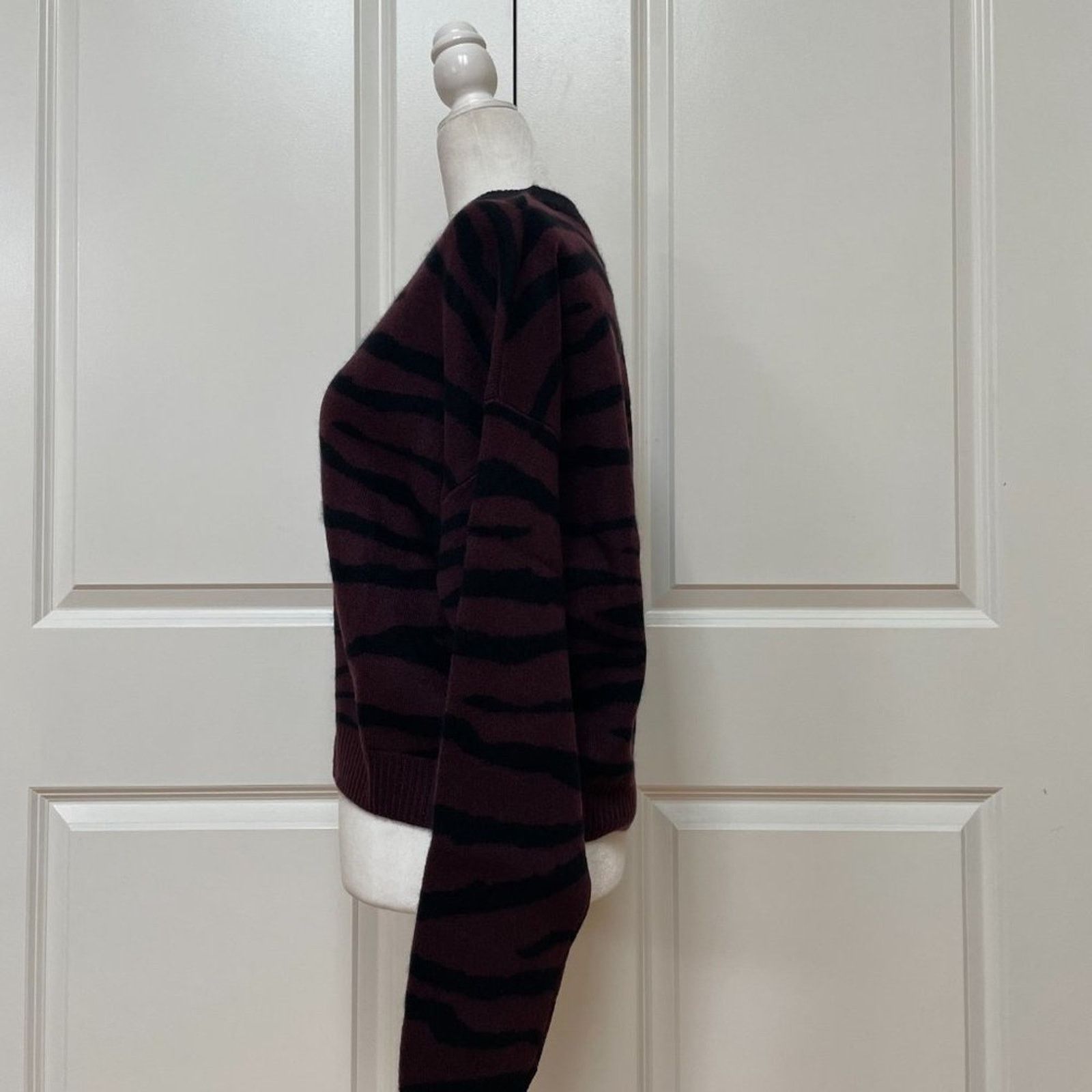 NAADAM Tiger Stripes Cashmere Sweater from Naadam Size M / US 6-8 / IT 42-44 - 5 Thumbnail