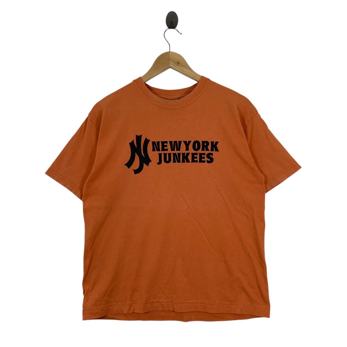 Vintage Vintage NEW YORK JUNKEES By Barns Usa Japanese Brand Tshirt Size US M / EU 48-50 / 2 - 1 Thumbnail