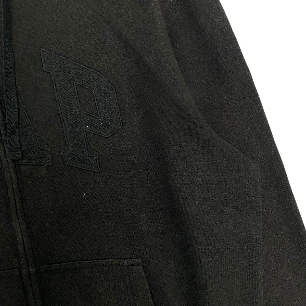 Other Vintage Gap Hoodie Big Logo Sweater Black Pullover Jumper L Size US L / EU 52-54 / 3 - 5 Thumbnail