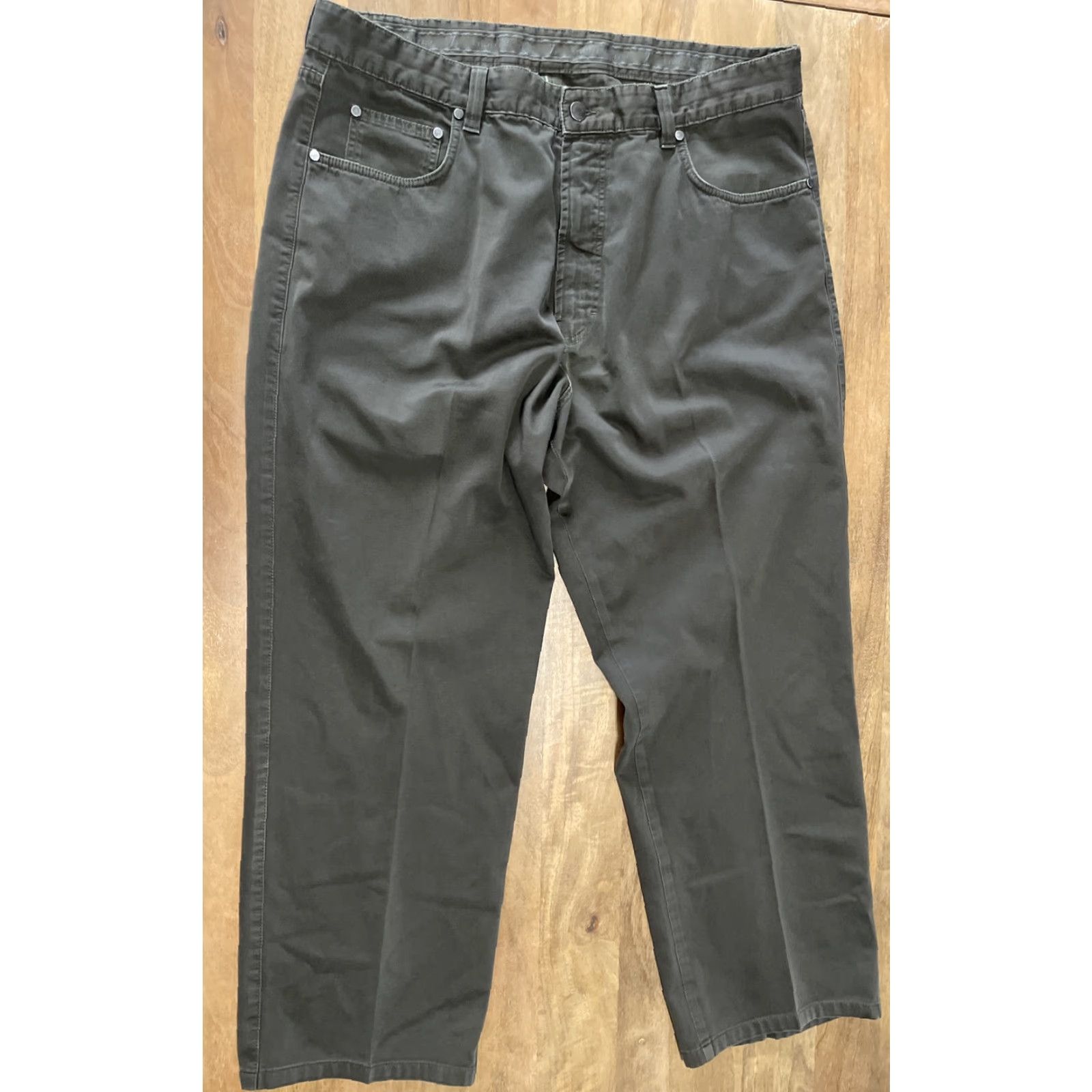 Ermenegildo Zegna Ermenegildo Zegna Chino Pants Men 37x28 Dark Green Straight Leg Flat Front Italy Chino Pants Men 37 Green Straight Front 5-Pocket Baggy? Size US 37 - 2 Thumbnail