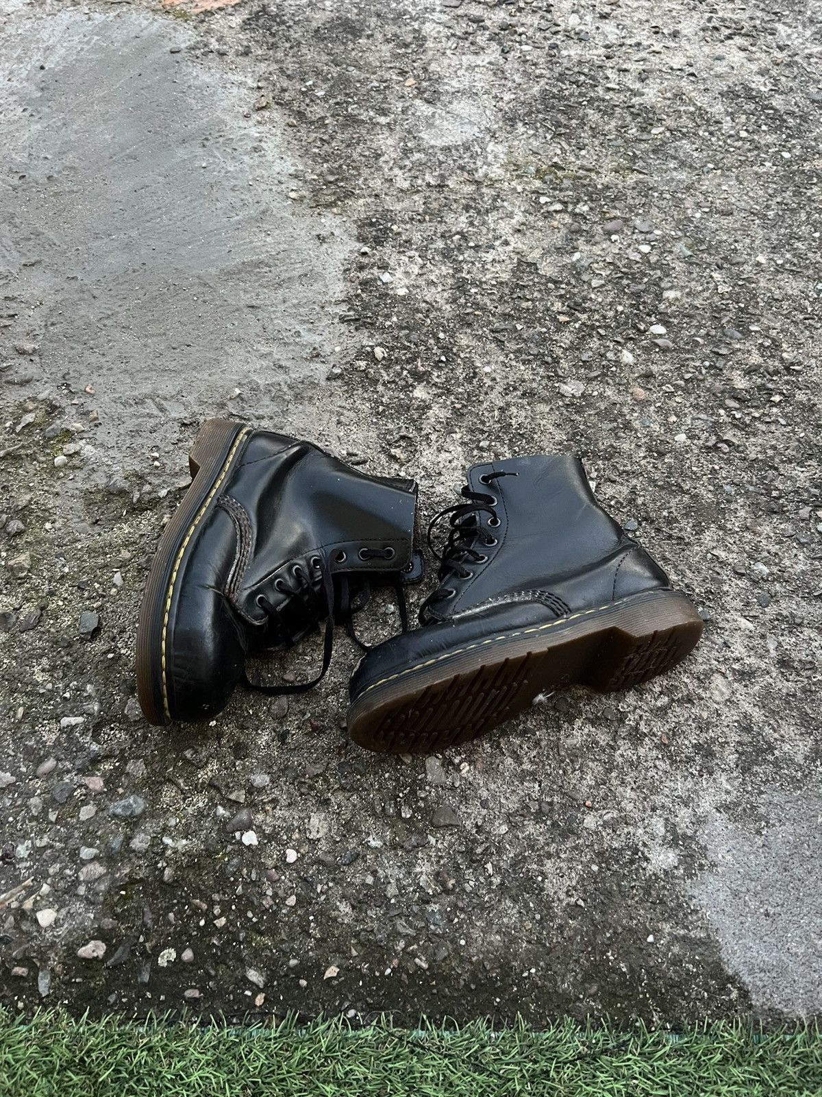 Dr. Martens × Vintage Dr.Martens 1460 Vintage 90s Boots Classic Leather Punk Rock Size US 4 / IT 34 - 4 Thumbnail
