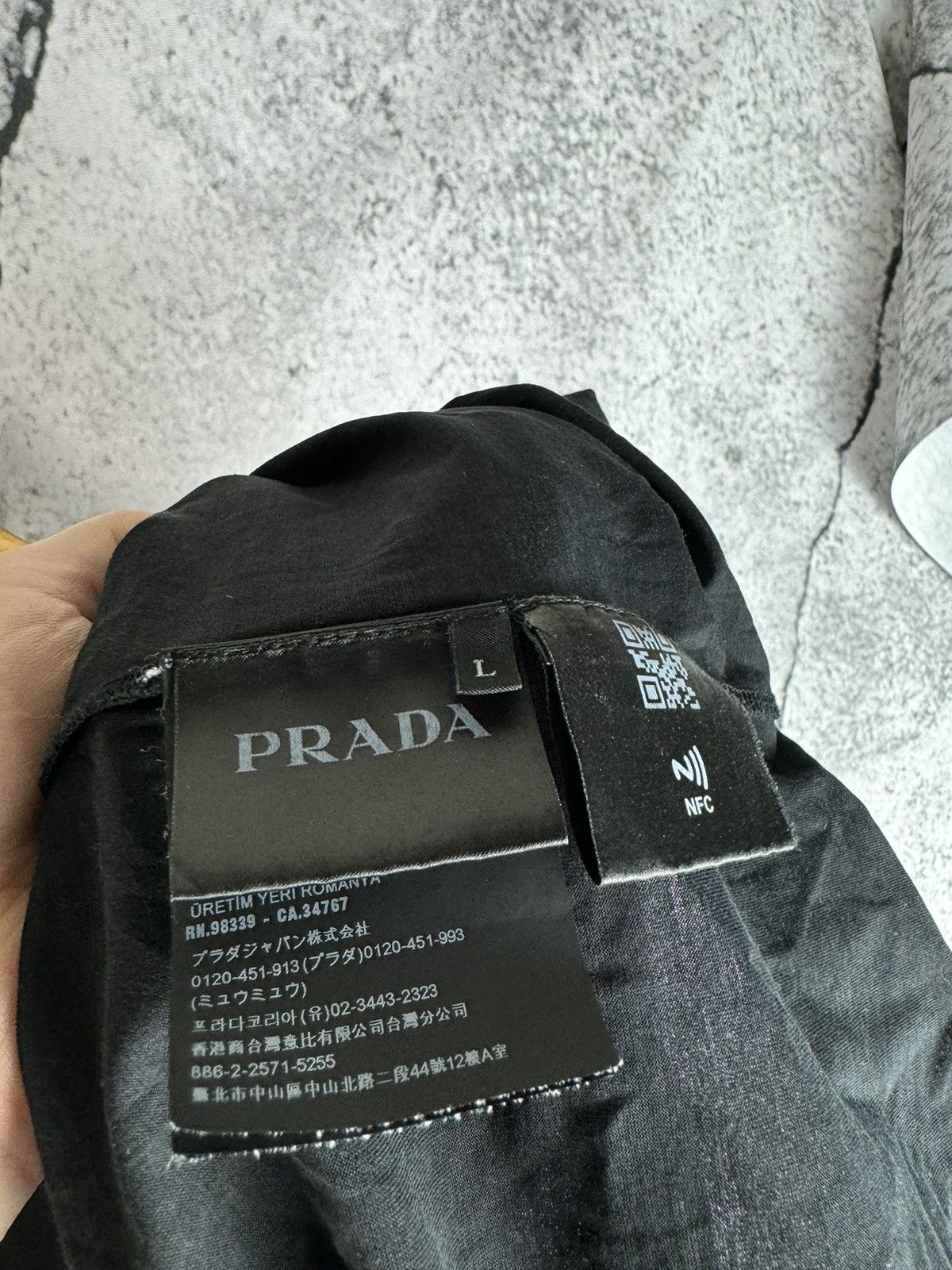 Prada Prada Pocket Logo T-shirt tee Size US L / EU 52-54 / 3 - 6 Thumbnail