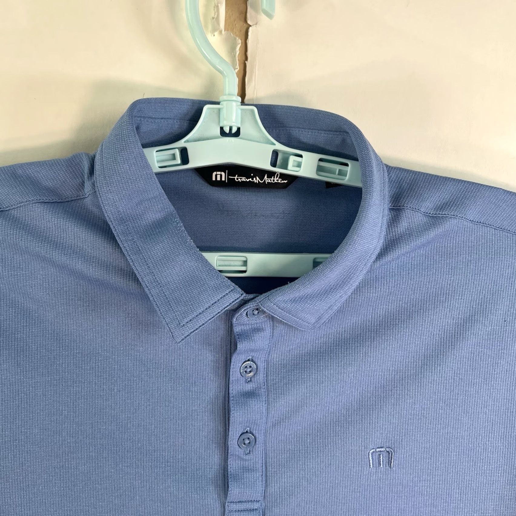TravisMathew Travis Mathew Golf Polo Shirt Mens L Blue Textured Polo Shirt Short Sleeve Regular Fit Cotton Polyester Knit Breathable All Seasons Size US L / EU 52-54 / 3 - 5 Thumbnail