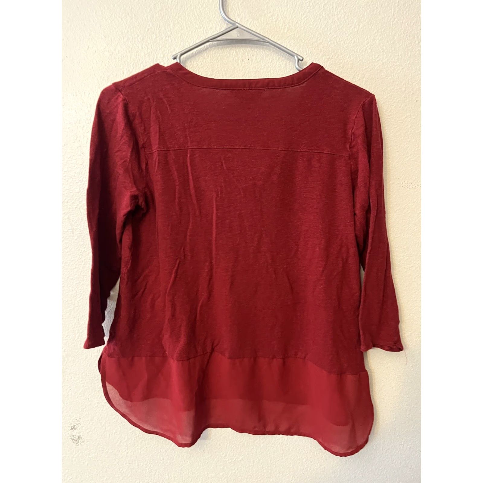 Lucky Brand Lucky Brand Linen Blend Textured Henley 3/4 Sleeve Top Womens Size M Red Shirt Blouse Casual Workwear Womens Modern Basic Size M / US 6-8 / IT 42-44 - 2 Thumbnail