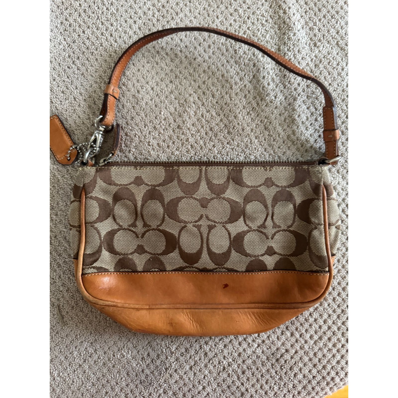Coach Coach 100% Leather Hampton Demi Logo Handbag ~ Darling Size ONE SIZE - 5 Thumbnail