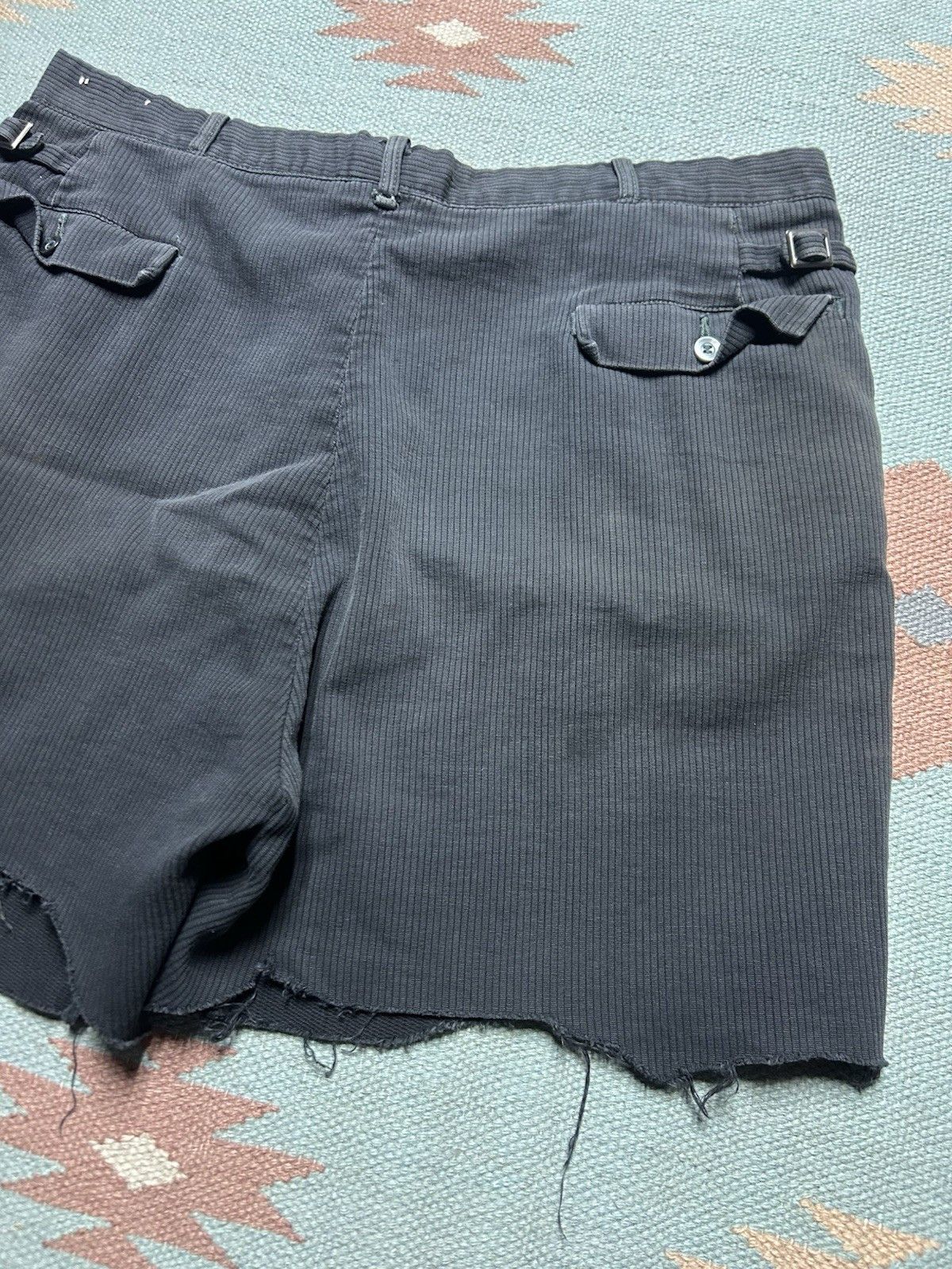 Vintage Vintage 50s black pique shorts cut off side cinch buckle 34 Size US 34 / EU 50 - 8 Thumbnail