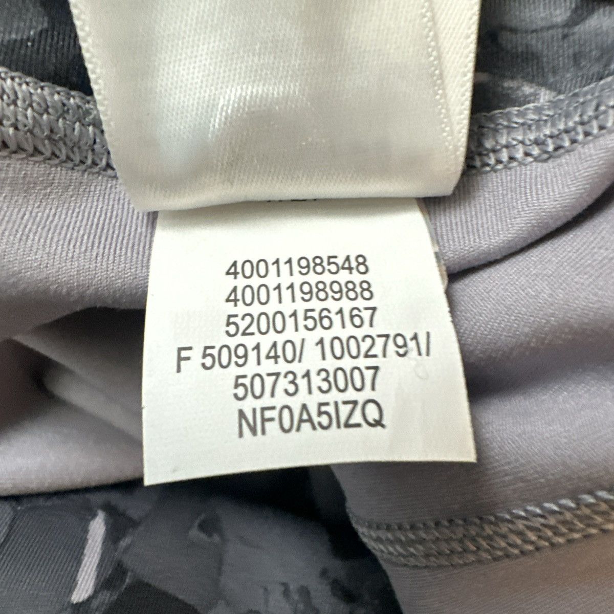 The North Face The North Face Leggings W S Printed Camo 7/8 Tight Pockets Size 25" / US 0 / IT 36 - 8 Thumbnail