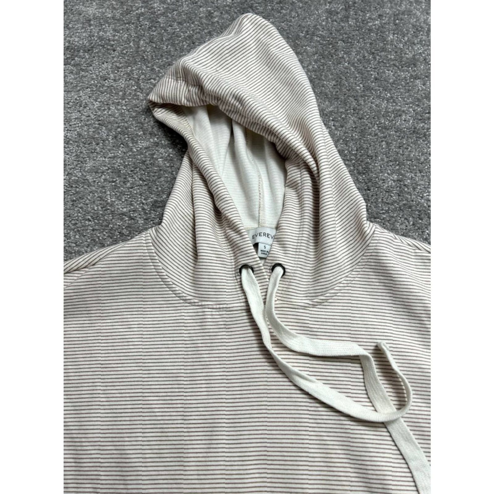 Vintage Evereve Hoodie Womens Small Beige Striped Fleece Lined Pullover Hooded All Seasons Casual Logo Pocket City Classic Size S / US 4 / IT 40 - 2 Thumbnail
