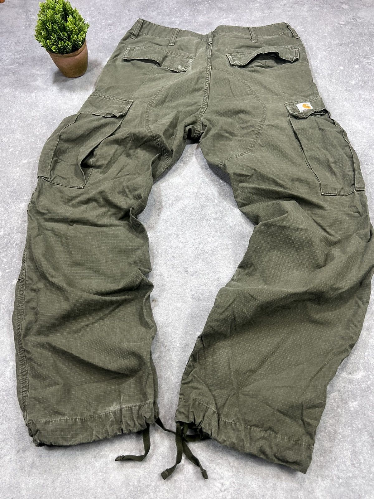 Carhartt × Vintage Vintage Carhartt Cargo Baggy Pants Loose Fit Workwear Wide Size US 32 / EU 48 - 2 Thumbnail