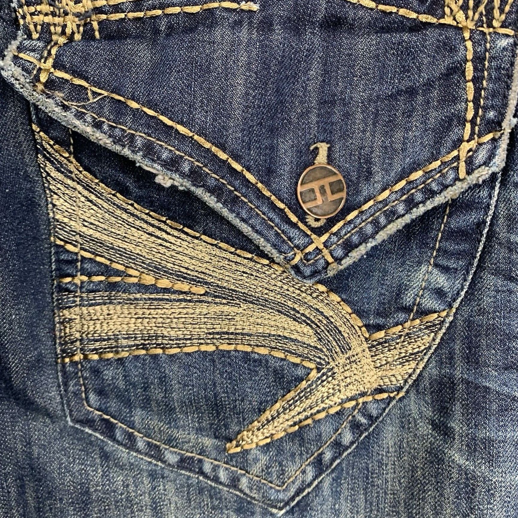 Jordan Craig VINTAGE Jordan Craig Men's Jeans Distressed Dark Wash Denim 36x32 Relaxed Fit Straight Pockets City Grunge Hip Hop Size US 36 / EU 52 - 4 Thumbnail