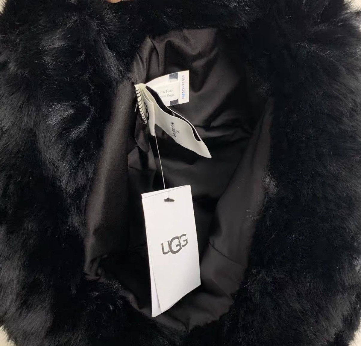 Ugg UGG Faux Fur Bucket Hat J42 Size ONE SIZE - 4 Thumbnail