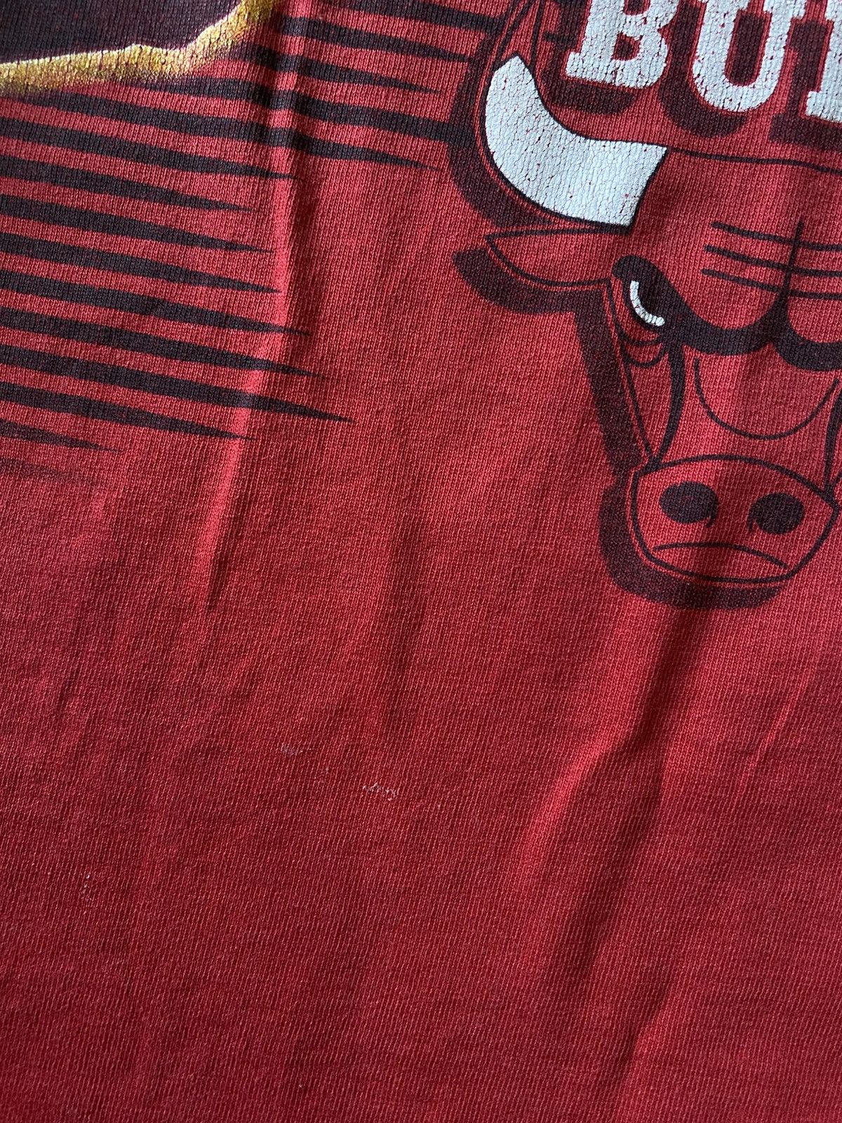 NBA Vintage NBA Ben Wallace Chicago Bulls T-Shirt Size US XL / EU 56 / 4 - 5 Thumbnail