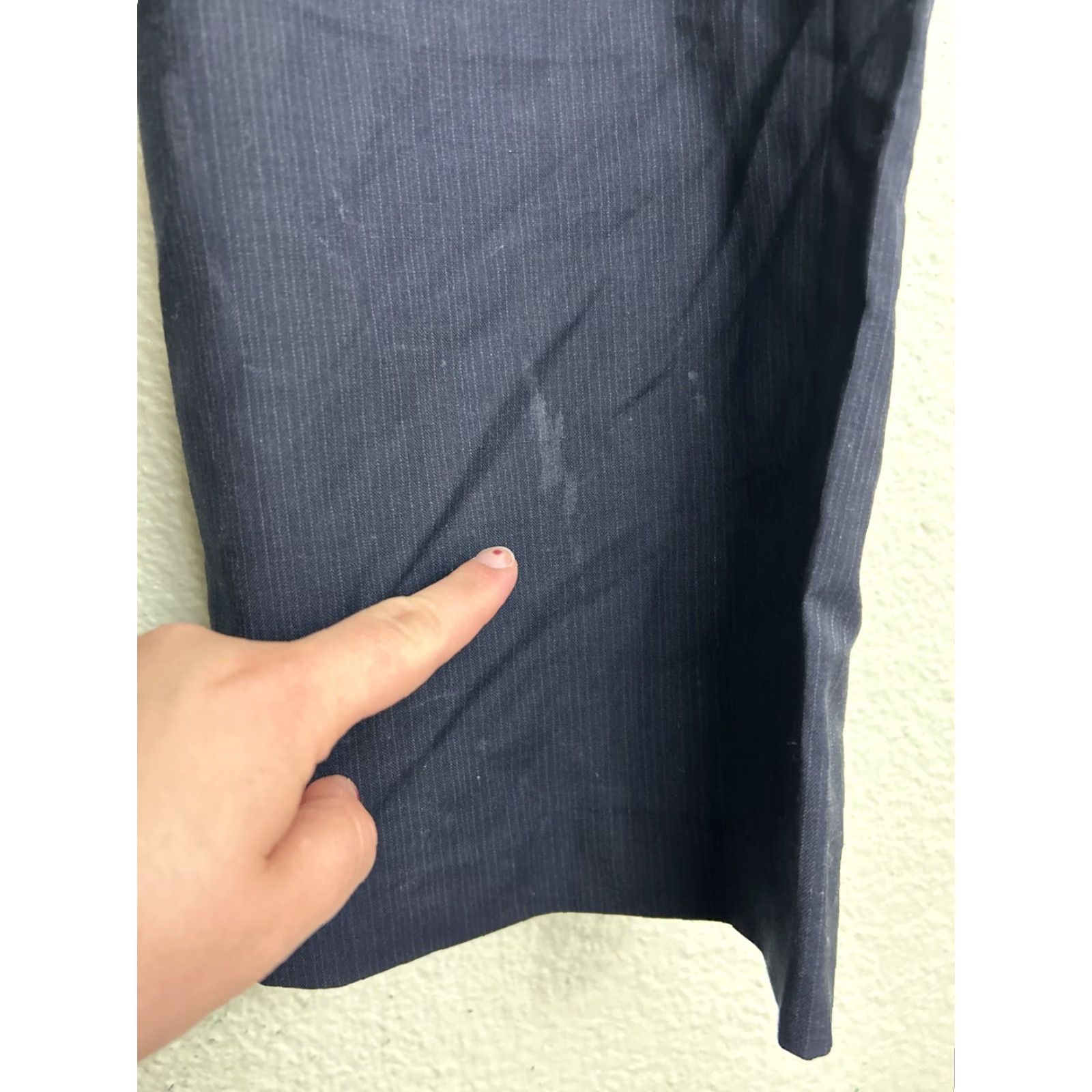 Banana Republic VINTAGE Banana Republic Mens 33x30 Classic Fit Wool Pants Navy Blue Pinstripe Flaw Dress Pants Mens Size US 33 - 3 Thumbnail