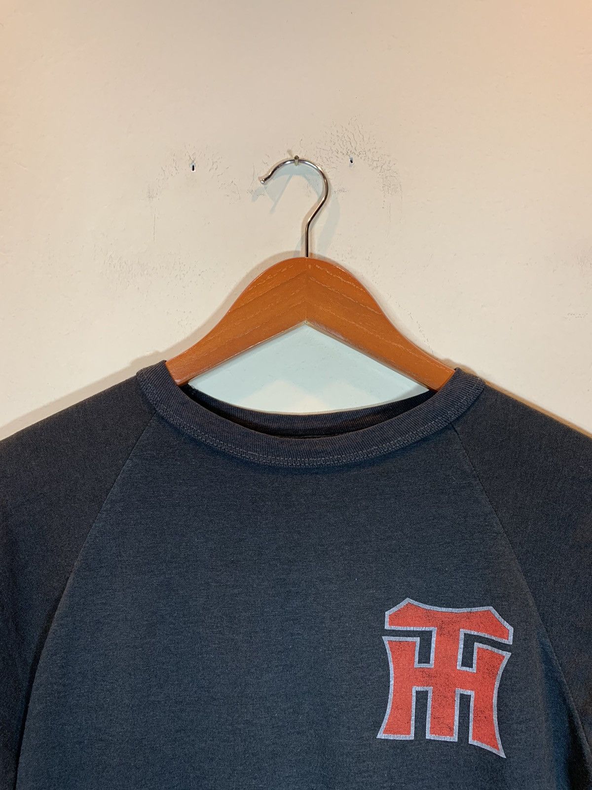 Band Tees × Vintage *RARE* Vintage 1982 Talking Heads Name Of This Band Is Shirt Size US L / EU 52-54 / 3 - 6 Thumbnail